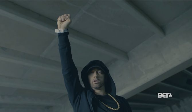Eminem zapowiada płytę zmyślną kampanią Eminem zapowiada płytę zmyślną kampanią