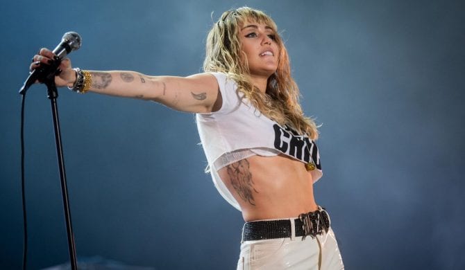 Miley Cyrus protestuje przeciwko wyrokowi polskiego Trybunału Konstytucyjnego