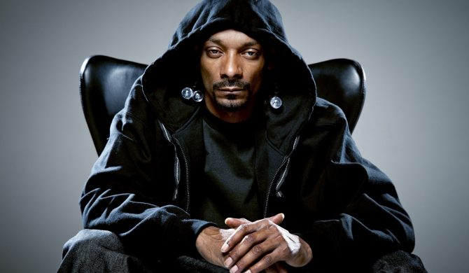 Snoop Dogg zastanawia się dlaczego wszyscy nienawidzą policji