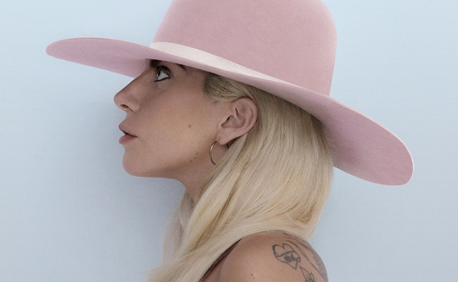 Lady Gaga prezentuje balladę z nadchodzącej płyty (audio)