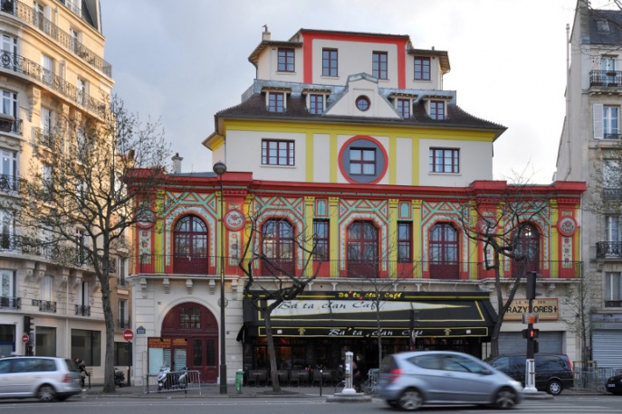 Rok po zamachu terrorystycznym paryski Bataclan szykuje się do ponownego otwarcia