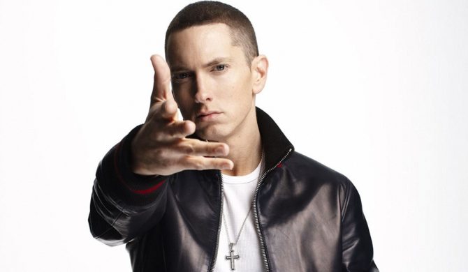 Eminem skupi się na mediach społecznościowych