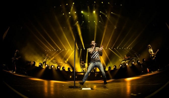 Wokalista Maroon 5 w hołdzie Chrisowi Cornellowi
