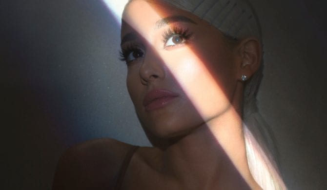 Ariana Grande z wyjątkową wersją swojego hitu z kwarantanny