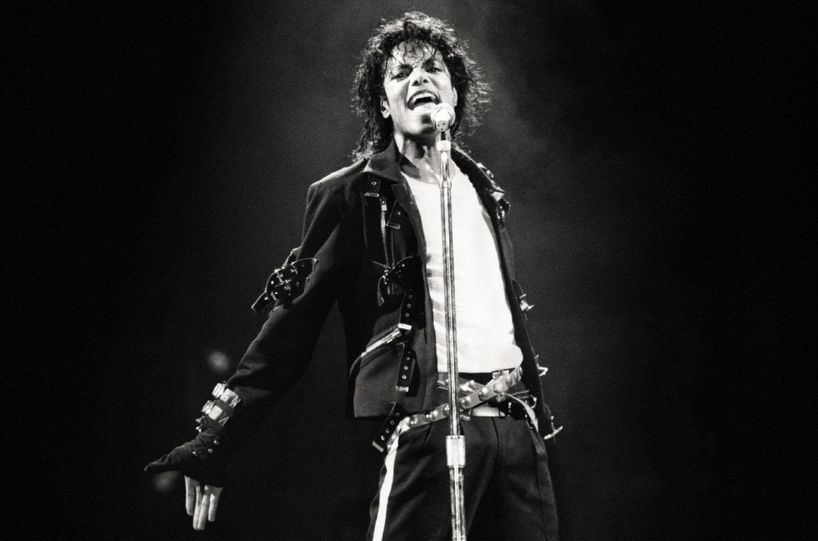 Babyface: Michael Jackson chciał się umówić na randkę z Halle Berry