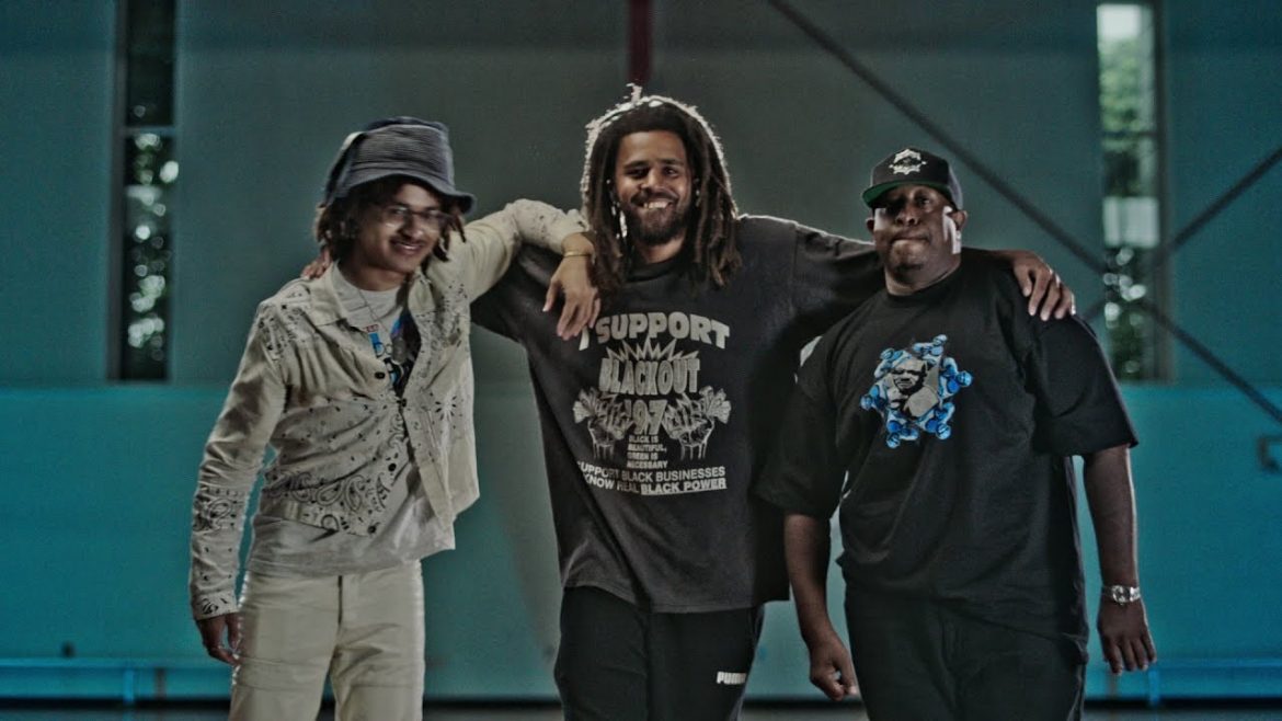 J. Cole w nowym klipie Gang Starr