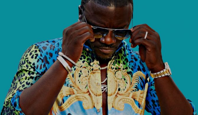 Akon przez lata udawał afrykańskiego księcia