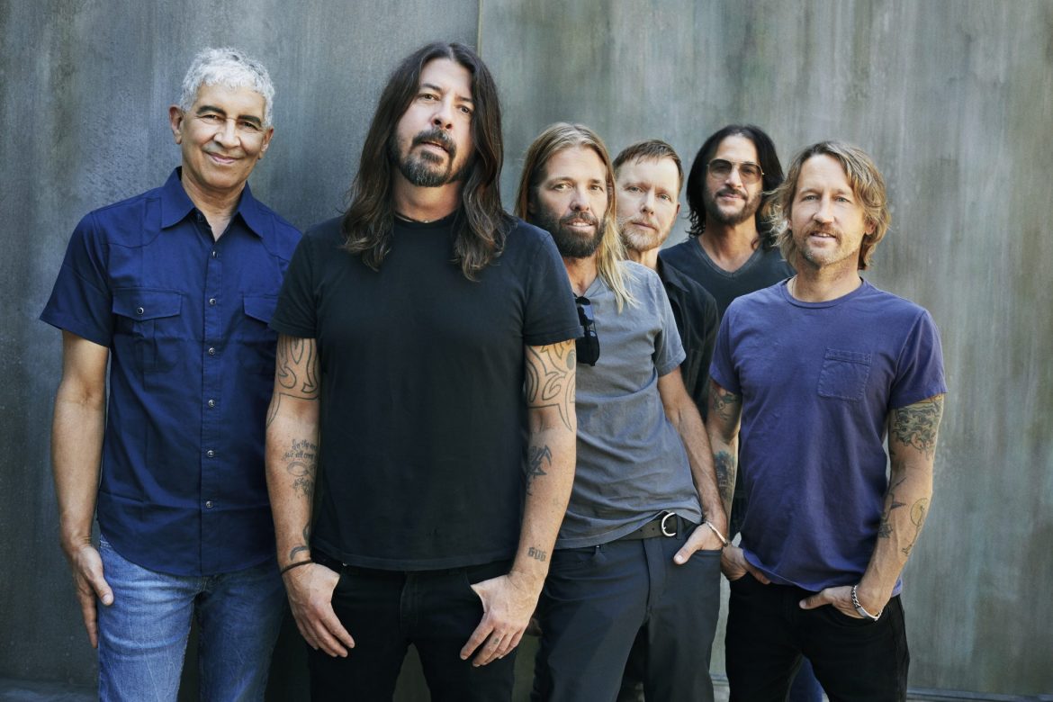 Foo Fighters świętuje – grupa wypuszcza na rynek sake, buty i – co najważniejsze – nowy singiel
