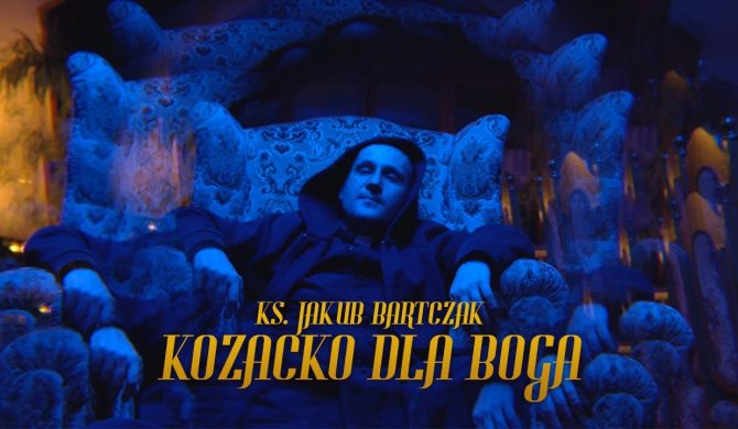 Ks. Jakub Bartczak rapuje „Kozacko dla Boga” na klubowym bicie