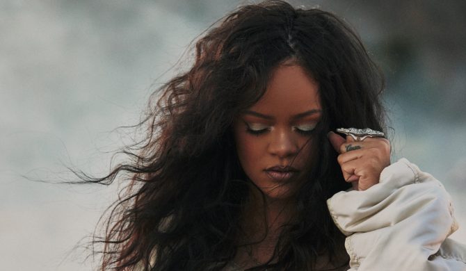 Rihanna rozpala zmysły zdjęciami promującymi nową kolekcję swojej bielizny