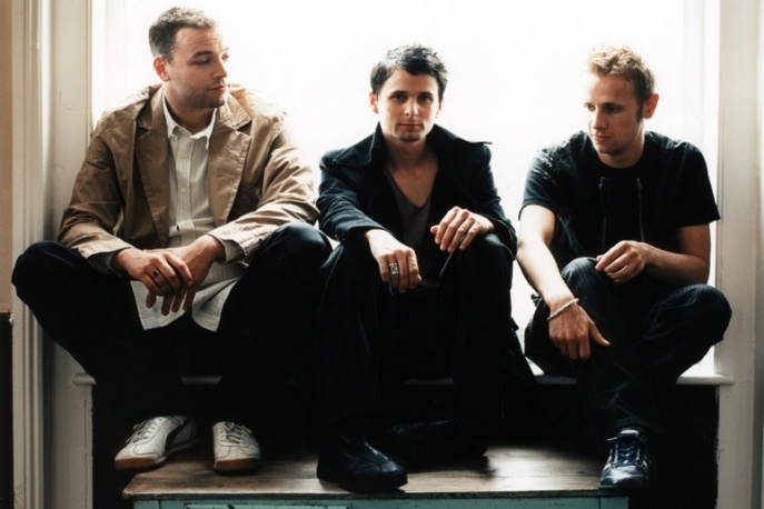Teledysk: Muse – „Neutron Star Collision (Love Is Forever)”