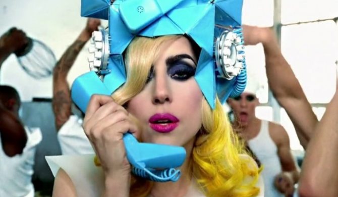 Wojskowa Lady Gaga [video]