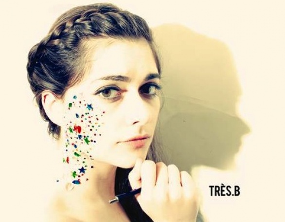 tres.b – tytuł płyty, okładka i koncerty