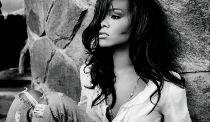 Głośna Rihanna