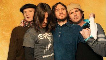 Red Hot Chili Peppers na półmetku
