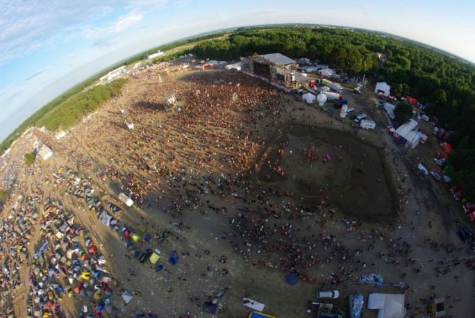Woodstock: pokaż teledysk i zagraj