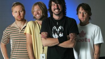 Foo Fighters zagrają w garażach