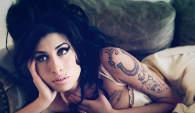 Posłuchaj nieznanych utworów Amy Winehouse