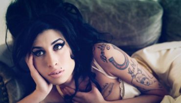 Ojciec Amy Winehouse chwali pośmiertny album
