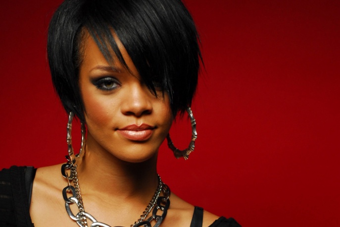 Rihanna pracuje z czołówką