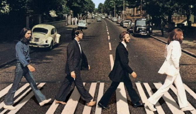 Fani The Beatles na Abbey Road