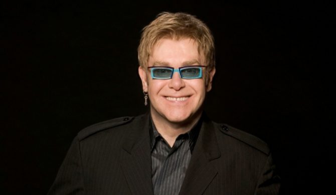 Elton John pozwie „Times”