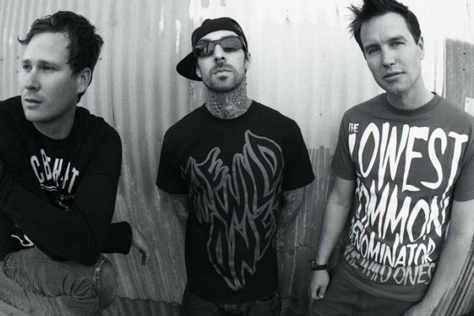 Blink-182 będą grali bez Travisa Barkera