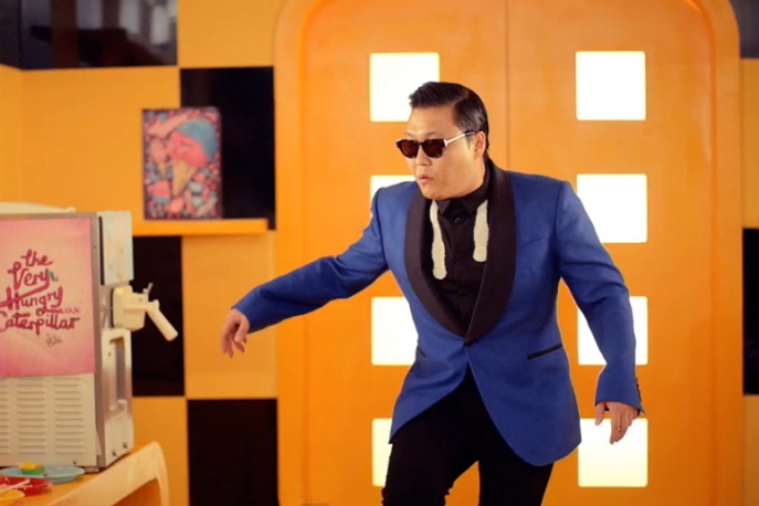 Twórca „Gangnam Style” wspiera koleżankę – video