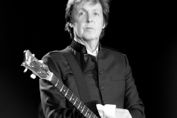 Paul McCartney w świątecznym kowerze – audio