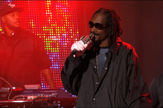 Snoop i Dam-Funk u Jimmy`ego Kimmela (wideo)