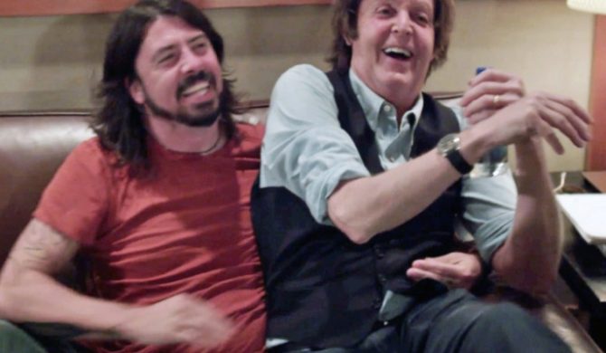 Dave Grohl gościnnie u Paula McCartneya (wideo)