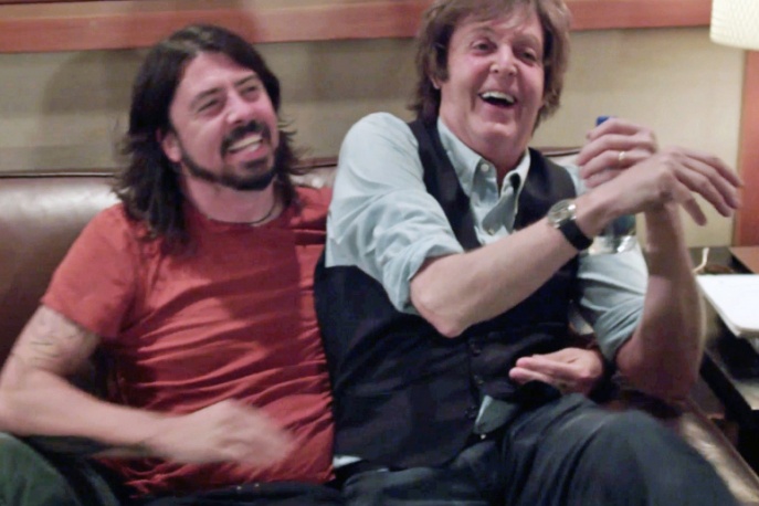 Dave Grohl gościnnie u Paula McCartneya (wideo)