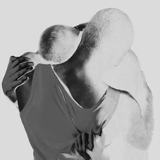 Young Fathers – „Dead”