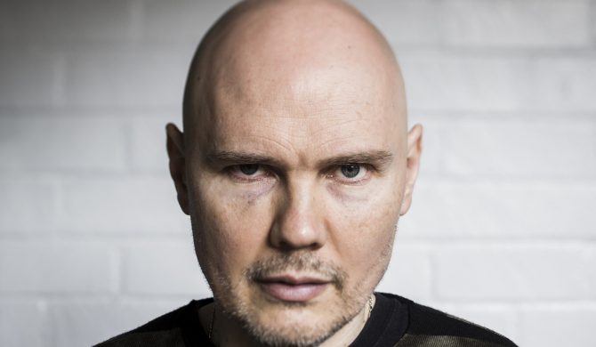 Billy Corgan zapowiada „coś wielkiego” Billy Corgan zapowiada „coś wielkiego”