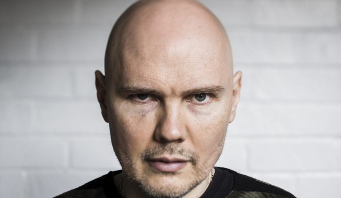 Billy Corgan zapowiada „coś wielkiego”