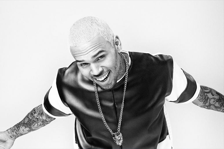 Chris Brown ma nowy tatuaż. Nie zgadniesz gdzie