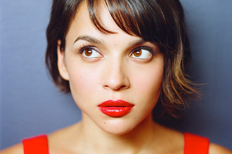 Norah Jones wydaje rozszerzoną edycję „Little Broken Hearts”