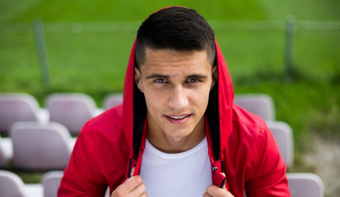 Bartosz Kapustka po powrocie z Euro 2016 odpoczywa z raperami