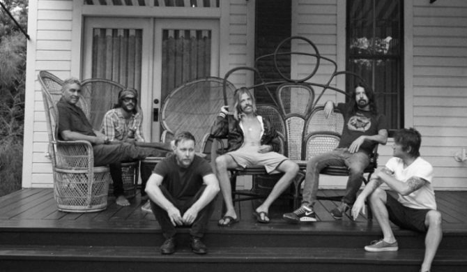 Perkusista Foo Fighters szykuje solowy materiał