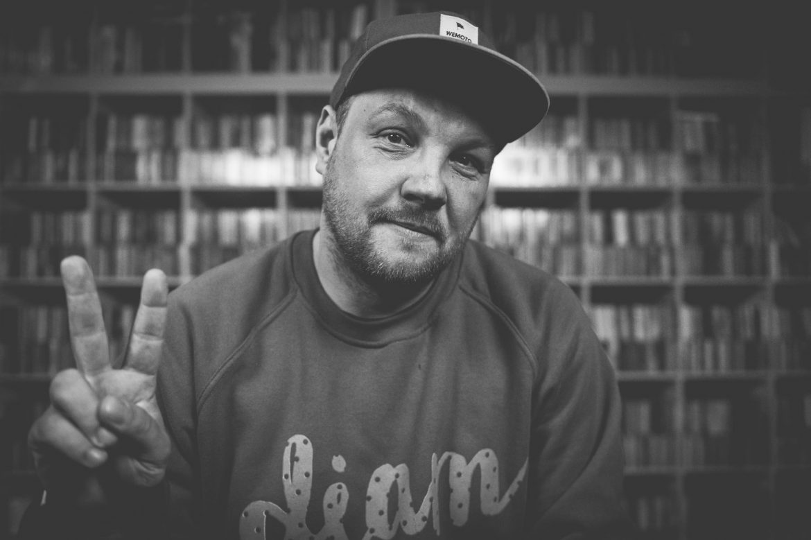 Nadchodzi nowa EP-ka Pelsona. Promujący ją klip już dostępny