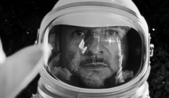 Dave Gahan w kosmosie – nowy klip Depeche Mode