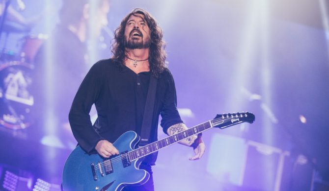 Ile alkoholu Dave Grohl spożywa przed koncertem?