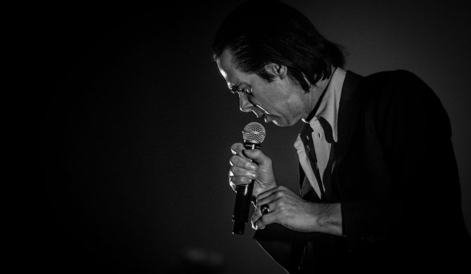 Nick Cave dobitnie wyjaśnił, dlaczego wystąpił w Izraelu