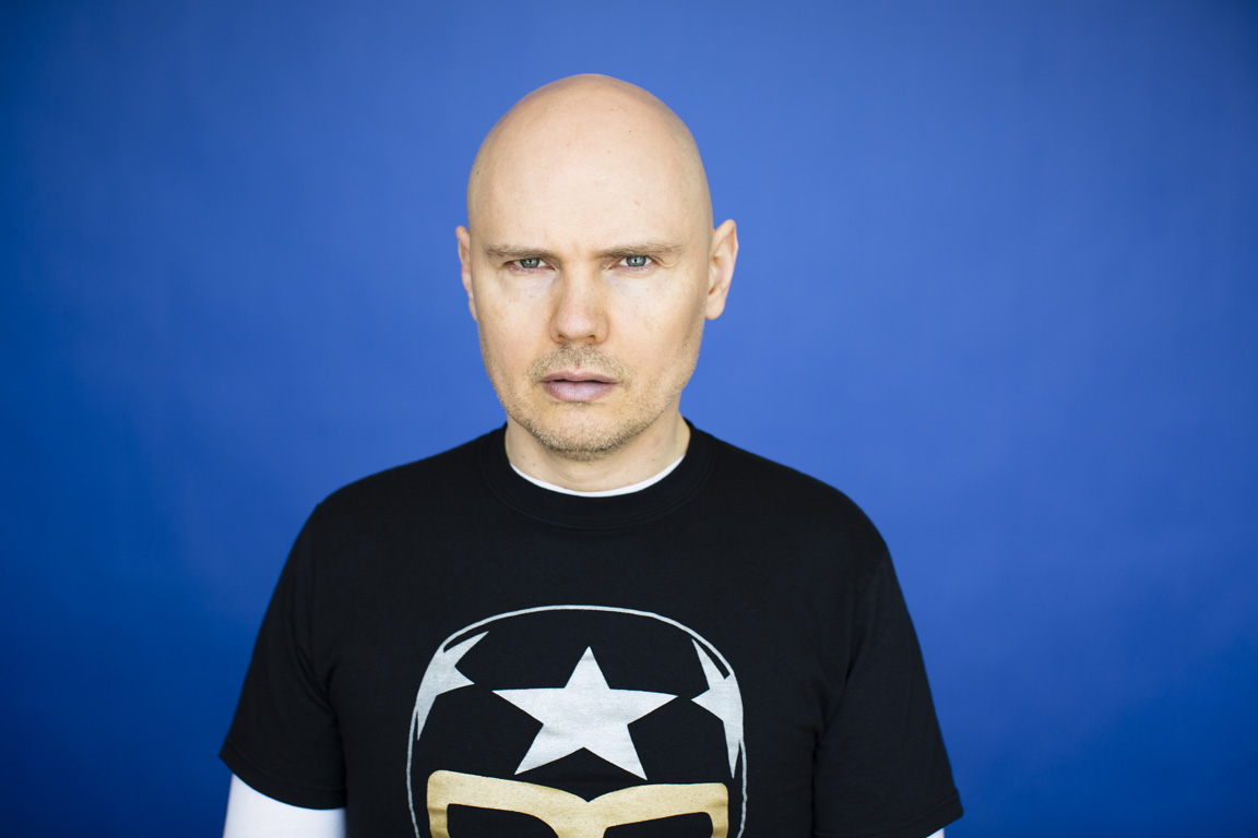 Wokalista Smashing Pumpkins wita trzecie dziecko – córkę Juno