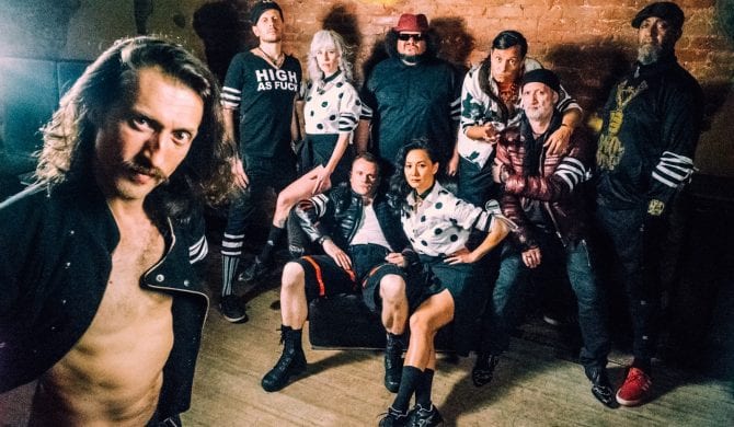 Gogol Bordello zapowiada koncerty w Polsce (wideo) Gogol Bordello zapowiada koncerty w Polsce (wideo)