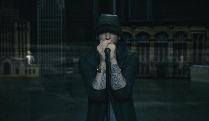 Eminem protestuje przeciw szerokiemu dostępowi do broni