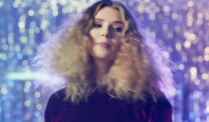 Gabi Drzewiecka w nowym klipie Natalii Moskal Gabi Drzewiecka w nowym klipie Natalii Moskal