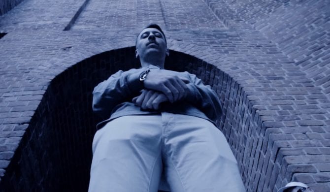 Avi x Louis Villain i ReTo w nowym klipie Avi x Louis Villain i ReTo w nowym klipie