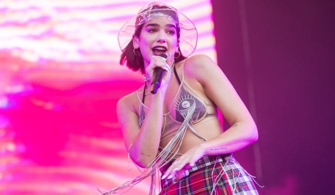 Premiera albumu Dua Lipa przesunięta