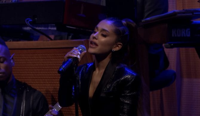 Ariana Grande uczciła pamięć Arethy Franklin u Fallona